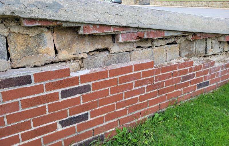 Mortar Repointing / (Sidewalk, Brick Work, Ramp) Repair