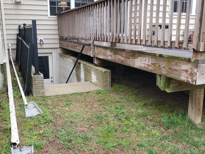  Deck Repair and Staining